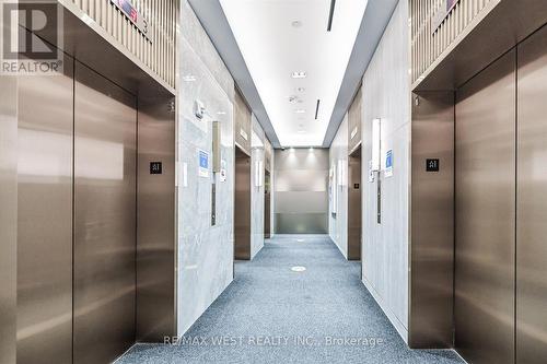 4310 - 950 Portage Parkway, Vaughan, ON - Indoor Photo Showing Other Room