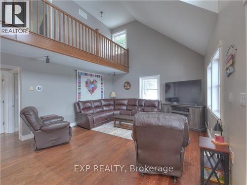 1168 C West Bay Road, Greater Sudbury, ON - Indoor Photo Showing Other Room