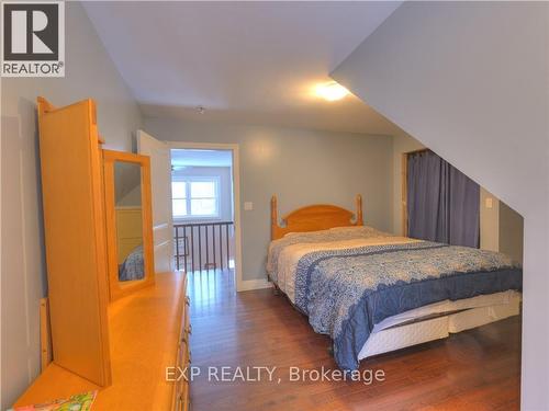 1168 C West Bay Road, Greater Sudbury, ON - Indoor Photo Showing Bedroom