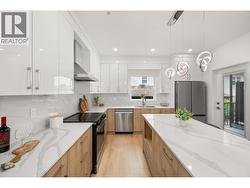 3 2258 KELLY AVENUE  Port Coquitlam, BC V3C 1X9