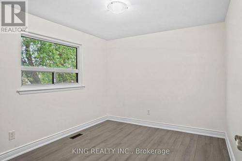 16 Wimbledon Court, Brampton, ON - Indoor Photo Showing Other Room