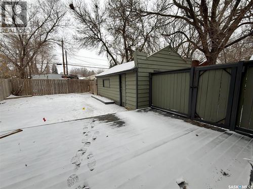 5120 Dewdney Avenue, Regina, SK - Outdoor