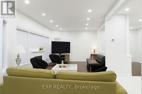 Upper - 235 Pineland Court, Waterloo, ON - Indoor Photo Showing Other Room