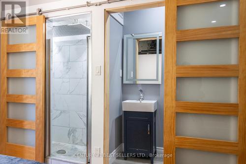 933 Highway 6, Hamilton, ON - Indoor