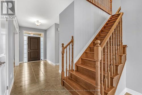17 Trailwood Drive, Welland, ON - Indoor Photo Showing Other Room