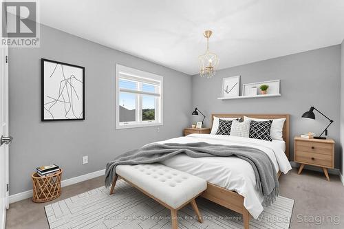 17 Trailwood Drive, Welland, ON - Indoor Photo Showing Bedroom