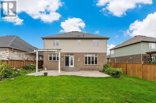 17 Trailwood Drive, Welland, ON - Outdoor