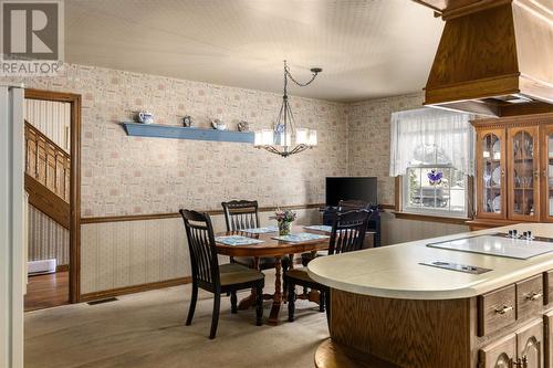 1391 Great Northern Rd, Sault Ste. Marie, ON - Indoor Photo Showing Dining Room