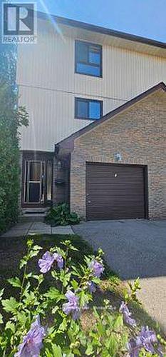 Welcome to 36 Dawson Cres. - 36 - 36 Dawson Crescent, Brampton, ON - Outdoor