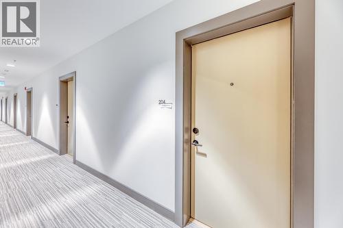 104/204 422 E 3Rd Street, North Vancouver, BC 