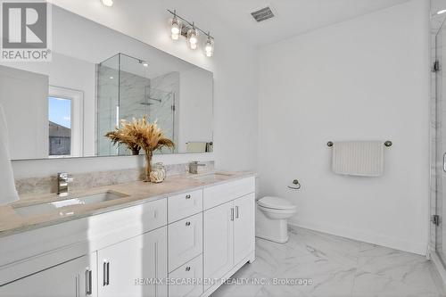 8868 Angie Drive, Niagara Falls, ON - Indoor Photo Showing Bathroom