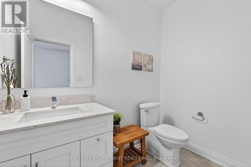 8868 Angie Drive, Niagara Falls, ON - Indoor Photo Showing Bathroom