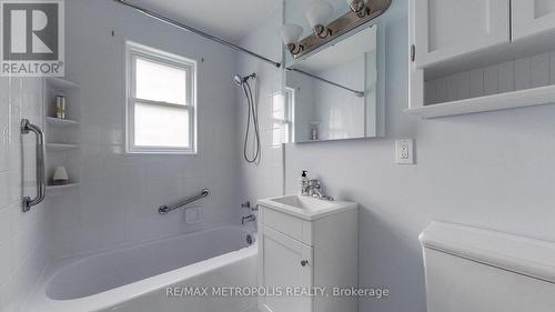 Main - 1020 Brewer Street, Peterborough Central, ON - Indoor Photo Showing Bathroom