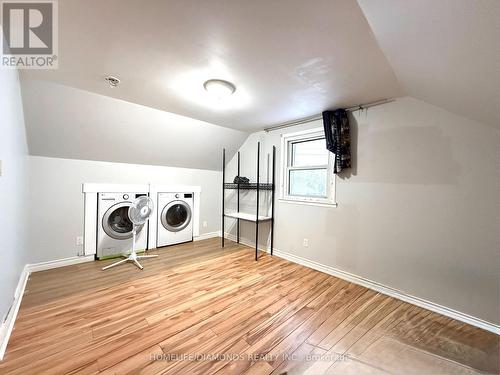 Upper - 401 Queenston Street, St. Catharines, ON - Indoor Photo Showing Laundry Room