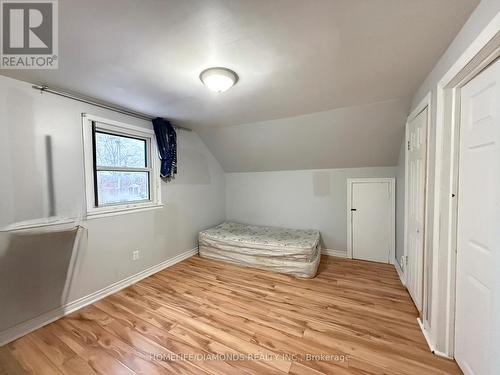 Upper - 401 Queenston Street, St. Catharines, ON - Indoor Photo Showing Other Room