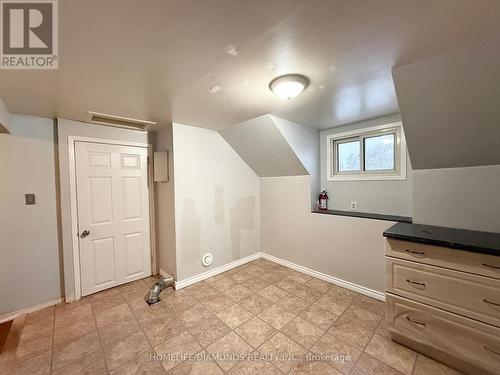 Upper - 401 Queenston Street, St. Catharines, ON - Indoor Photo Showing Other Room