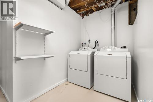 129 N Mccarthy Boulevard, Regina, SK - Indoor Photo Showing Laundry Room