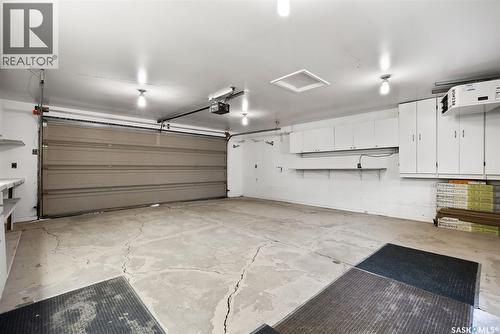 129 N Mccarthy Boulevard, Regina, SK - Indoor Photo Showing Garage