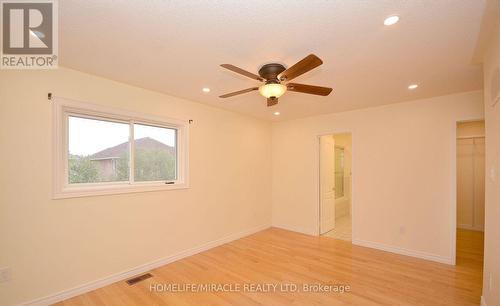 833 Mays Crescent, Mississauga, ON - Indoor Photo Showing Other Room