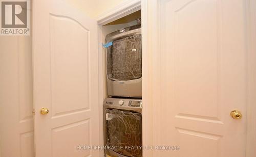 833 Mays Crescent, Mississauga, ON - Indoor Photo Showing Laundry Room