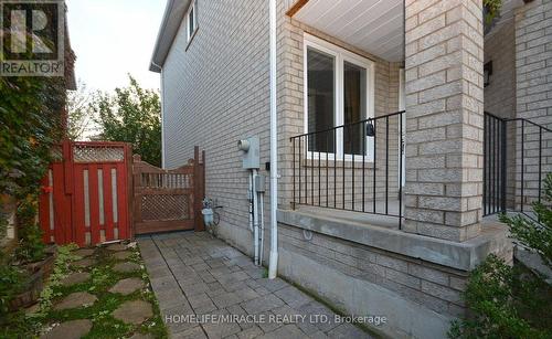 833 Mays Crescent, Mississauga, ON - Outdoor With Exterior