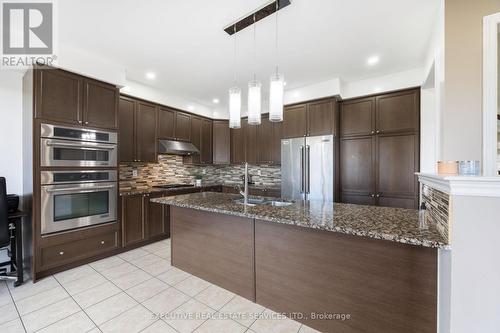 37 Ross Drive, Brampton, ON - Indoor Photo Showing Kitchen With Double Sink With Upgraded Kitchen