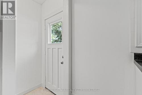 35 Lafayette Drive, St. Catharines (Lakeport), ON -  Photo Showing Other Room