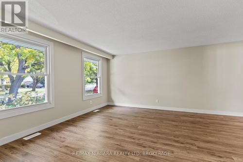 35 Lafayette Drive, St. Catharines (Lakeport), ON - Indoor Photo Showing Other Room