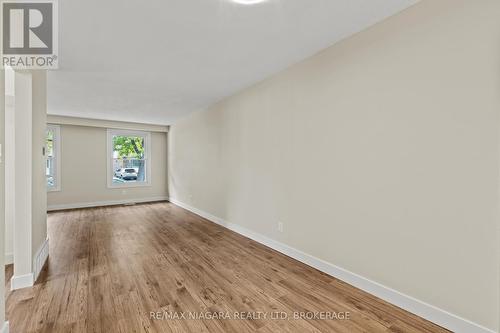 35 Lafayette Drive, St. Catharines (Lakeport), ON - Indoor Photo Showing Other Room