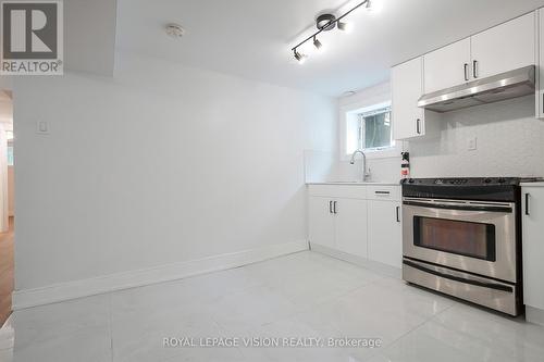 Bsmt - 35 Dowswell Drive, Toronto, ON - Indoor Photo Showing Kitchen