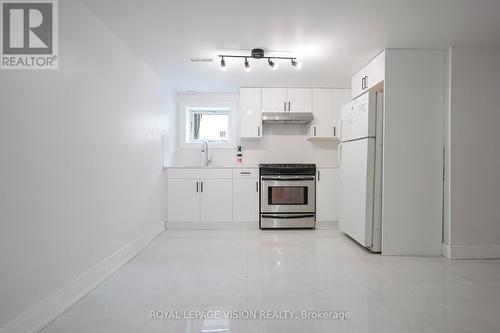 Bsmt - 35 Dowswell Drive, Toronto, ON - Indoor Photo Showing Kitchen