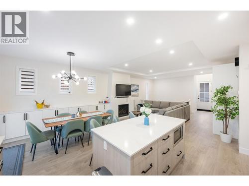 8000 Vedette Drive Unit# 22, Osoyoos, BC - Indoor Photo Showing Dining Room