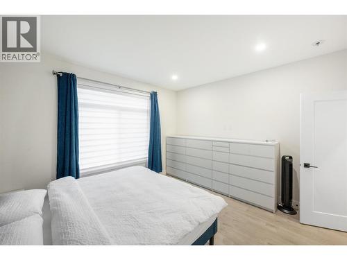 8000 Vedette Drive Unit# 22, Osoyoos, BC - Indoor Photo Showing Bedroom
