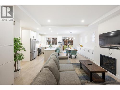 8000 Vedette Drive Unit# 22, Osoyoos, BC - Indoor Photo Showing Living Room With Fireplace