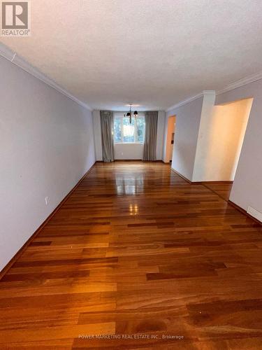 19 Brydon Court, Ottawa, ON - Indoor Photo Showing Other Room