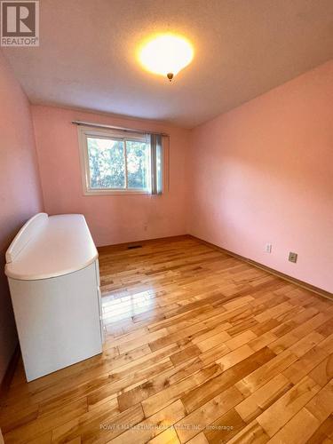 19 Brydon Court, Ottawa, ON - Indoor Photo Showing Other Room