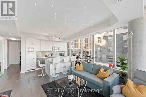 307 - 111 Champagne Avenue S, Ottawa, ON - Indoor Photo Showing Living Room