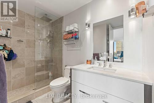 307 - 111 Champagne Avenue S, Ottawa, ON - Indoor Photo Showing Bathroom
