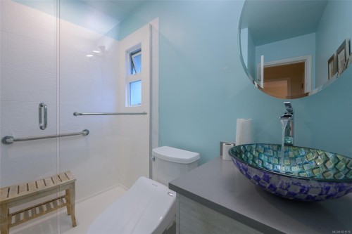 2968 Cedar Hill Rd, Victoria, BC 