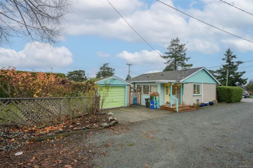 2968 Cedar Hill Rd, Victoria, BC 