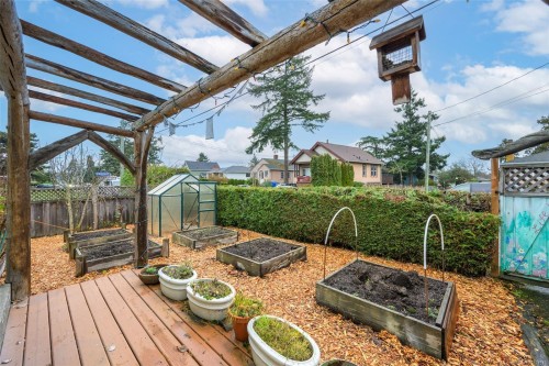 2968 Cedar Hill Rd, Victoria, BC 