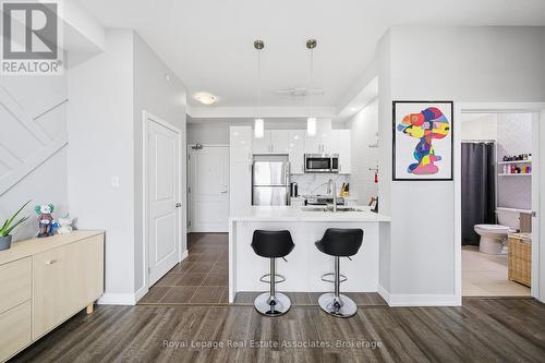 616 - 125 Shoreview Place, Hamilton, ON - Indoor Photo Showing Kitchen