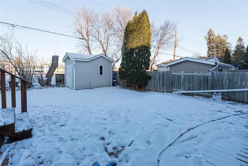 8 Byron Bay, Winnipeg, MB 