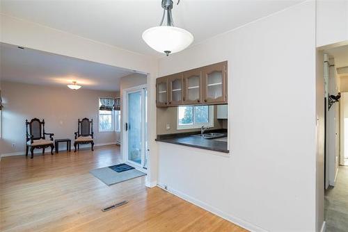 8 Byron Bay, Winnipeg, MB 