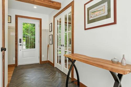 Hall d'entrée/Vestibule - 3902 Ch. Paiement, Sainte-Agathe-Des-Monts, QC - Indoor Photo Showing Other Room