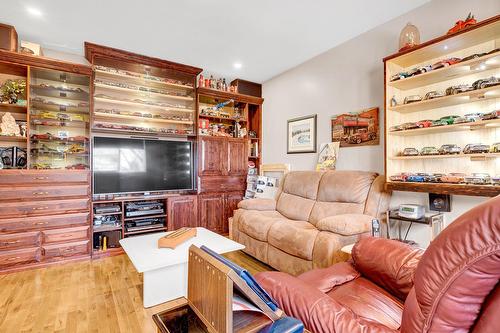 Chambre à coucher - 468 Rue De La Chesnaye, Terrebonne (Lachenaie), QC - Indoor Photo Showing Living Room