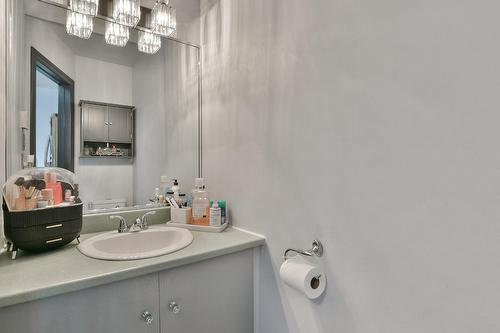 Powder room - 1130 Rue Alexander-C.-Hutchison, Montréal (Rivière-Des-Prairies/Pointe-Aux-Trembles), QC 