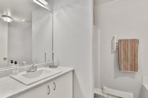 Bathroom - 1130 Rue Alexander-C.-Hutchison, Montréal (Rivière-Des-Prairies/Pointe-Aux-Trembles), QC 