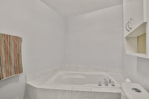 Bathroom - 1130 Rue Alexander-C.-Hutchison, Montréal (Rivière-Des-Prairies/Pointe-Aux-Trembles), QC 