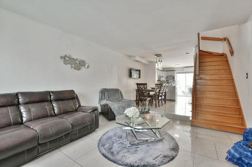 Living room - 1130 Rue Alexander-C.-Hutchison, Montréal (Rivière-Des-Prairies/Pointe-Aux-Trembles), QC 